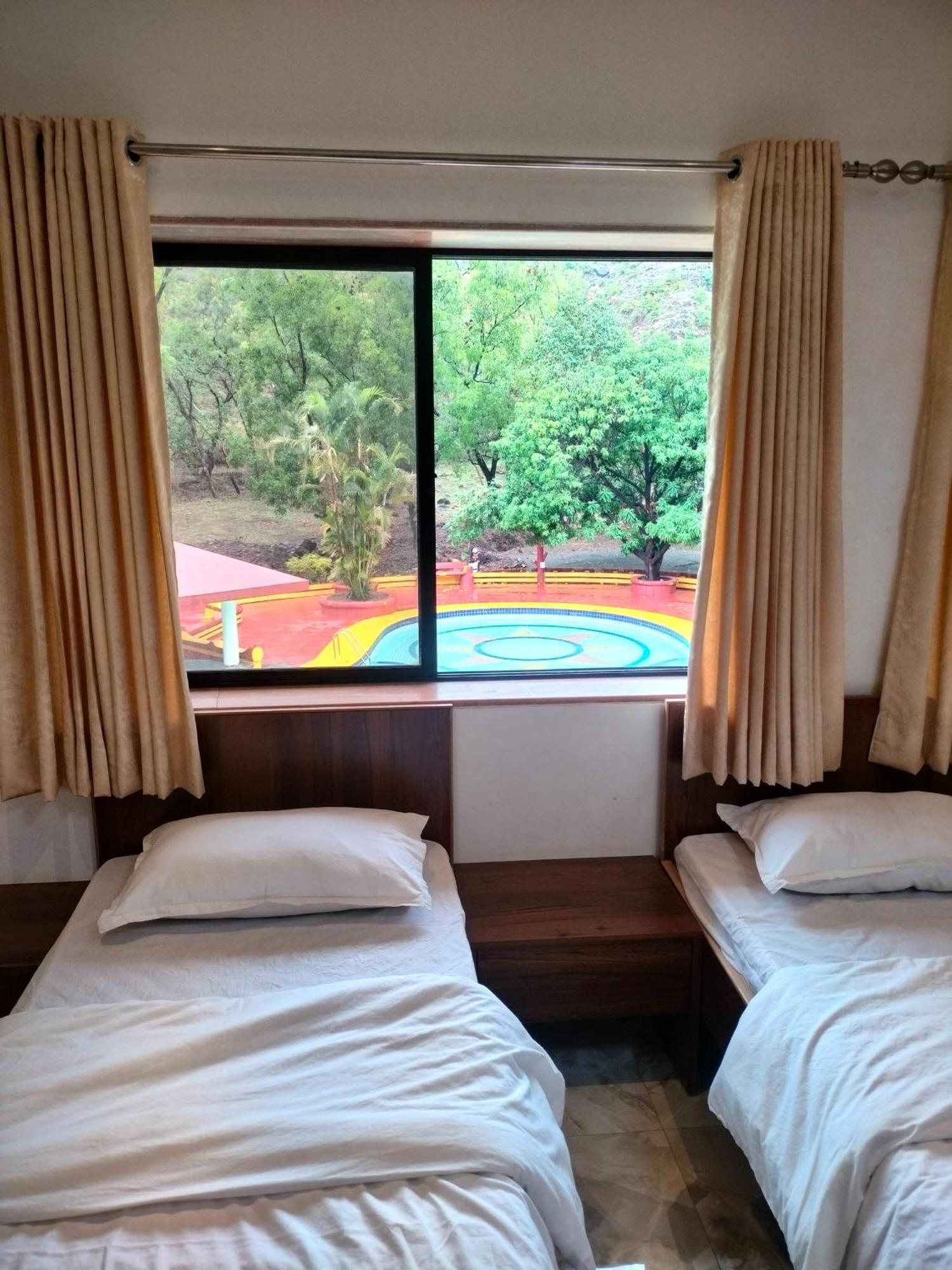 Golden Resort Igatpuri Exterior foto